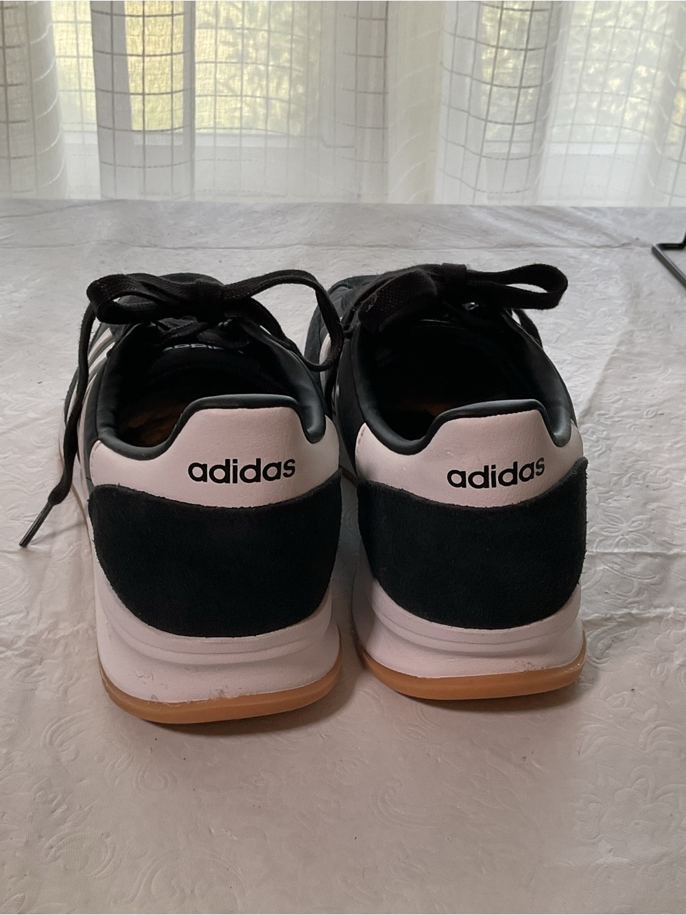 Adidas Cloud Foam Comfort Black & White Men’s Sneakers. Size 9 - Picture 2 of 8